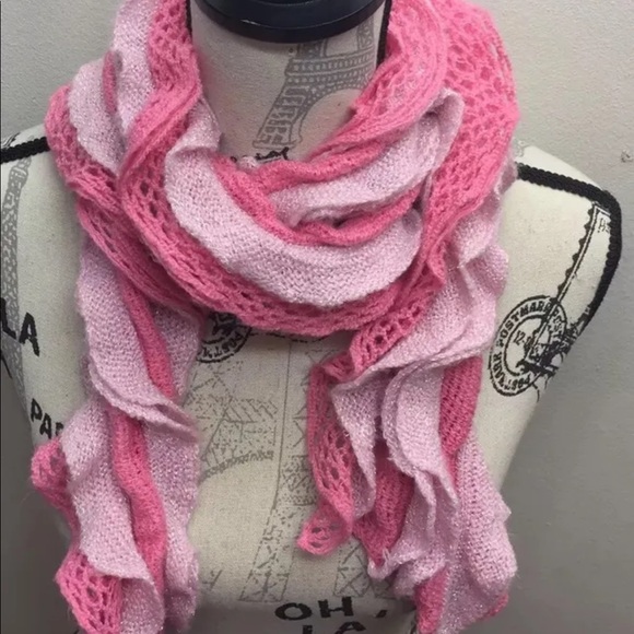 2/$20 Lot Of 2 Women Scarf Gray Pink Metallic Accent Curly Petal Layered - Picture 9 of 9